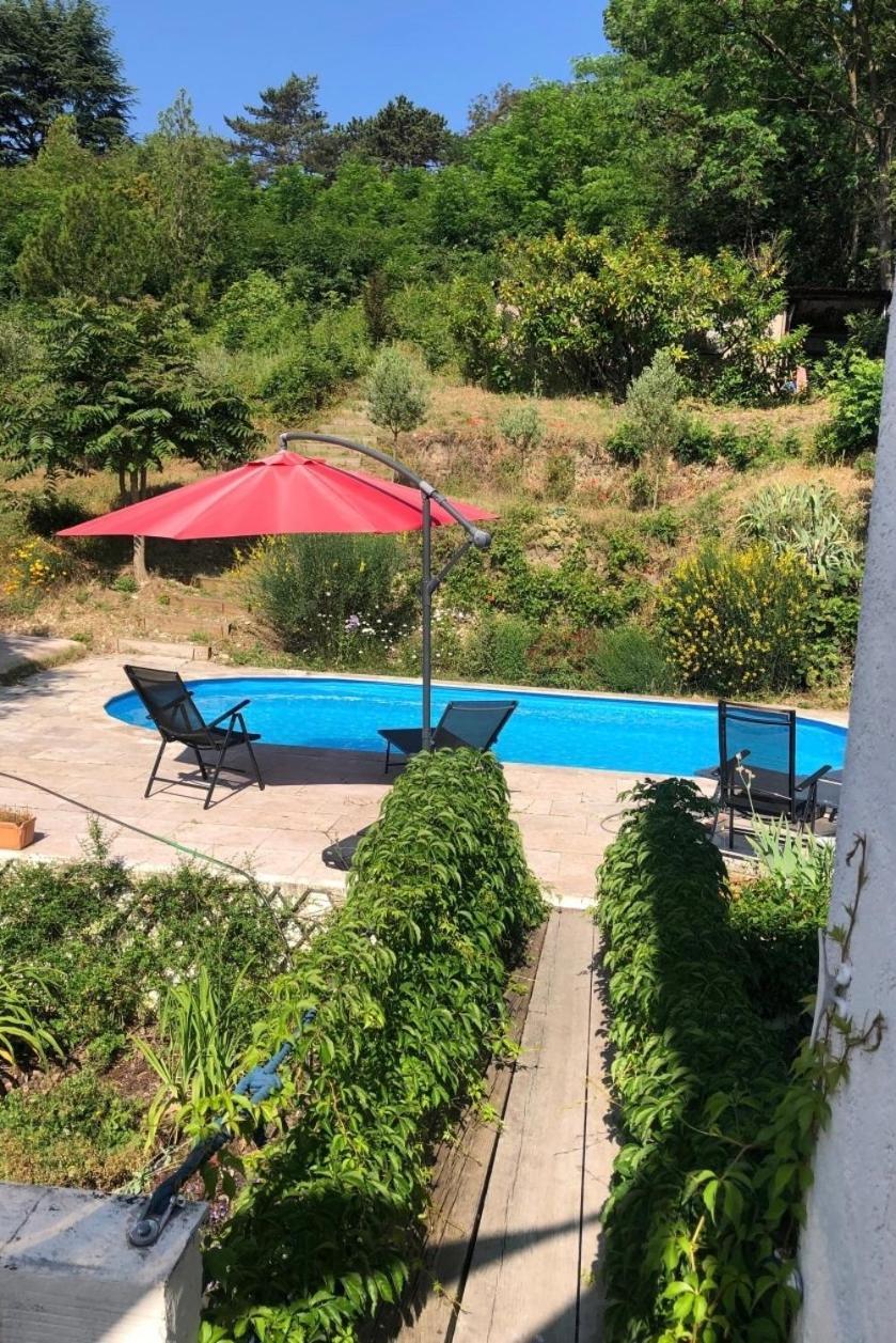 Villa Les Terrasses Dans La Nature Avec Piscine A 2 Pas De Lyon, Metro A 15Mn A Pied Pour Lyon Centre En 10Mn Ou Bus A 300M Pour Lyon Centre Oullins Exterior foto